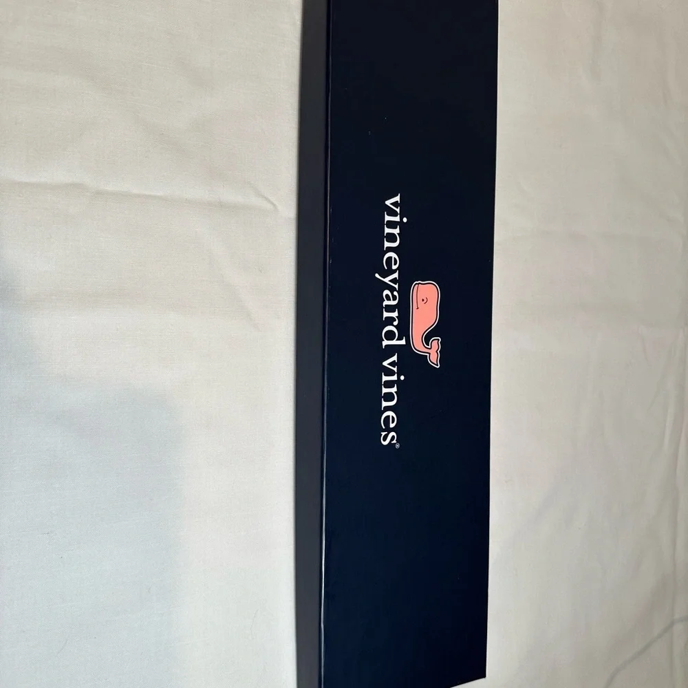 Vineyard Vines Custom Collection Bold Green Patterned Tie NWT